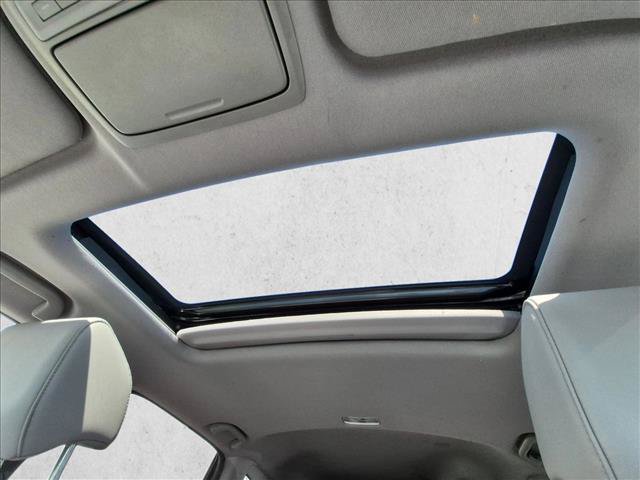 Used 2022 Honda CR-V Touring image 16