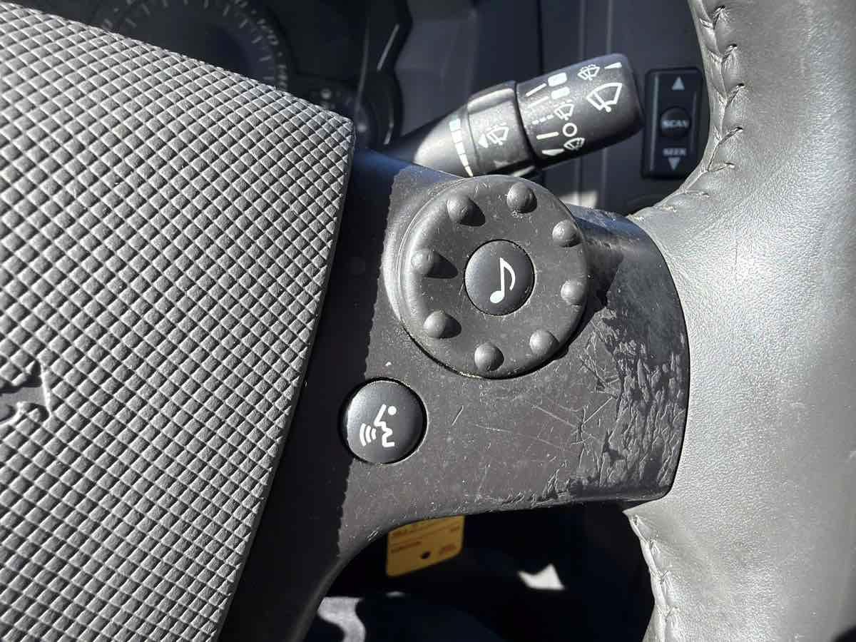 Used 2003 Cadillac CTS 3.2 w/ Preferred Equipment Group RWD image 32