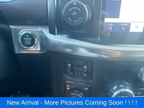 Used 2021 Ford F150 Raptor w/ Equipment Group 801A High AWD/4WD image 19
