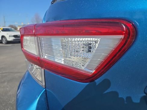 Used 2018 Subaru Impreza 2.0i Premium image 11