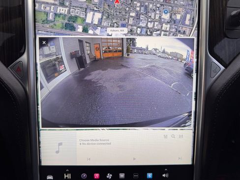 Used 2013 Tesla Model S image 30