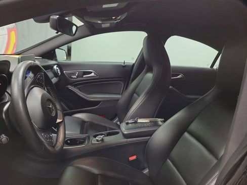 Used 2018 Mercedes-Benz CLA 250 image 12