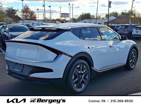 New 2025 Kia EV6 Light w/ Light LR Technology Package image 3