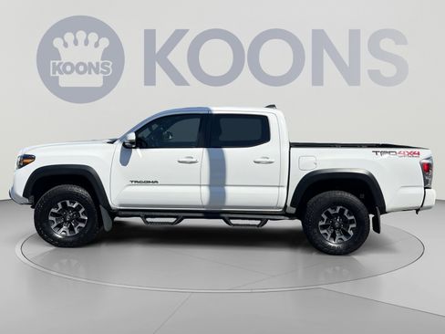 Used 2023 Toyota Tacoma TRD Off-Road w/ Technology Package AWD/4WD image 2