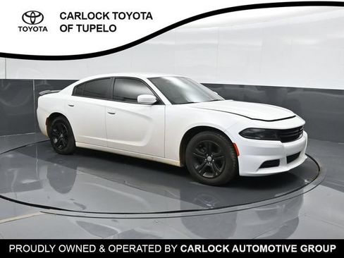 Used 2022 Dodge Charger SXT RWD image 6