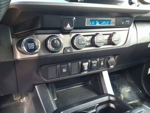 Certified 2021 Toyota Tacoma TRD Sport AWD/4WD image 13