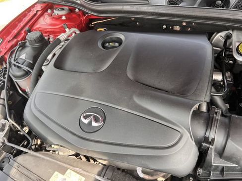 Used 2018 INFINITI QX30 Sport FWD image 30