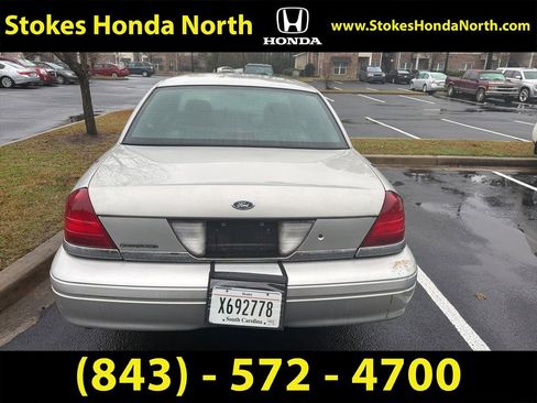 Used 2008 Ford Crown Victoria Police Interceptor image 3