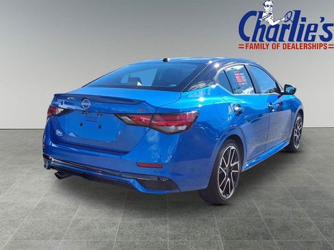 Used 2024 Nissan Sentra SR w/ SR Premium Package image 4