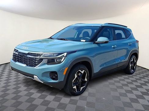 Certified 2024 Kia Seltos EX AWD/4WD image 3