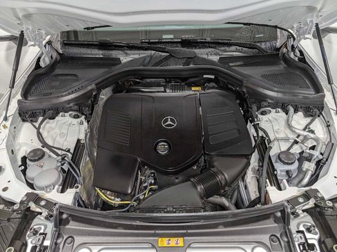 Certified 2025 Mercedes-Benz GLC 300 4MATIC image 14