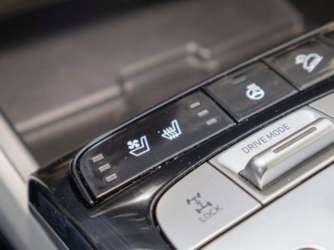 Used 2024 Hyundai Tucson Limited image 23