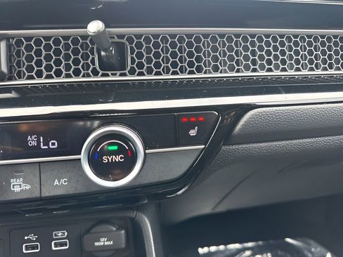 Used 2024 Honda Civic Touring image 22