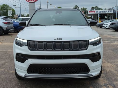 Used 2022 Jeep Compass High Altitude AWD/4WD image 9