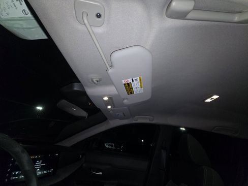 Used 2025 Nissan Kicks SV image 12