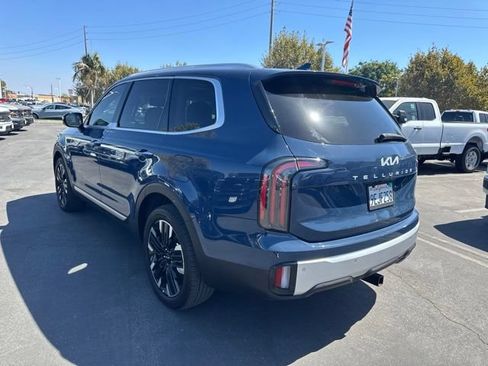 Used 2023 Kia Telluride SX Prestige AWD/4WD image 2