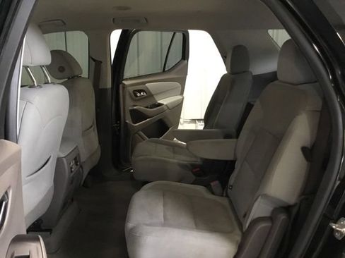 Used 2019 Chevrolet Traverse LT w/ LPO, Floor Liner Package AWD/4WD image 32