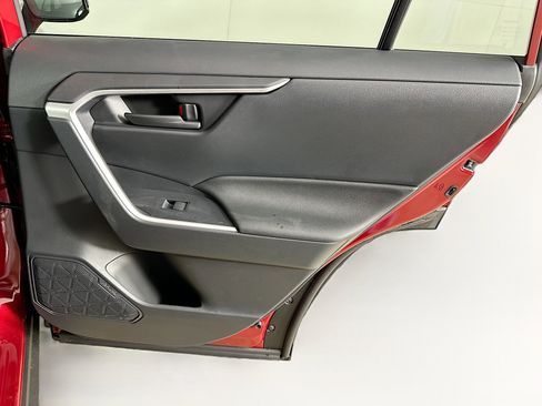 Used 2025 Toyota RAV4 LE image 29