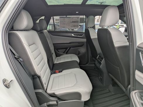 New 2026 Volkswagen Atlas Cross Sport SEL R-Line AWD/4WD image 36