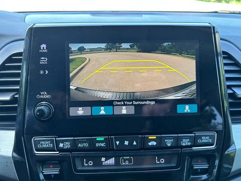 Used 2020 Honda Odyssey EX image 27