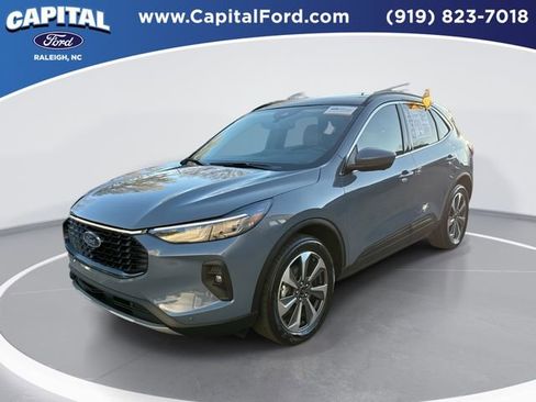 Certified 2025 Ford Escape Platinum w/ Premium Technology Package image 1