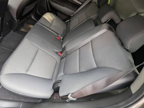 Used 2012 Kia Sorento FWD image 20