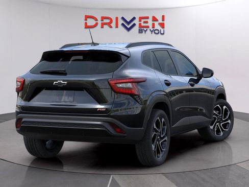 New 2026 Chevrolet Trax RS image 3