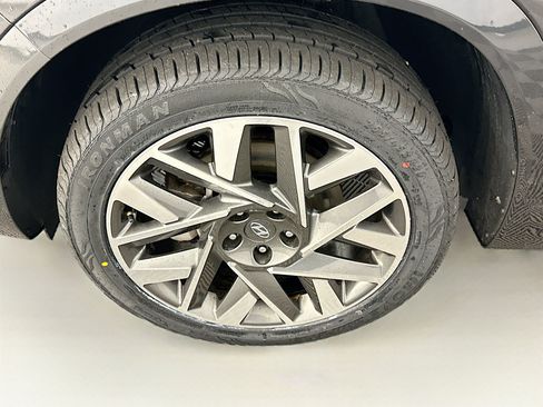 Used 2023 Hyundai Santa Fe Calligraphy AWD/4WD image 11