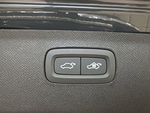 Used 2026 Volvo XC90 B6 Ultra w/ Protection Package Premier image 31