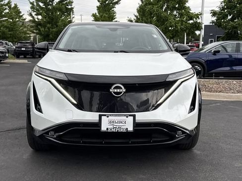 Used 2023 Nissan Ariya AWD/4WD image 7