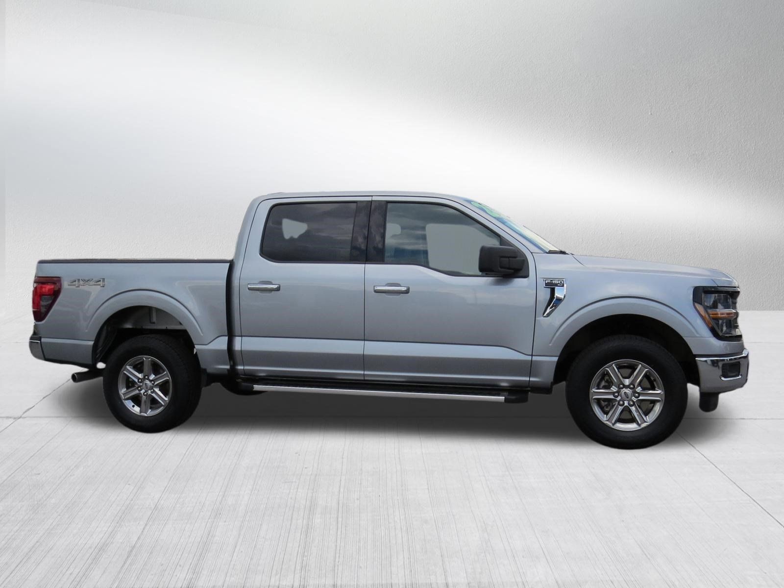 Used 2025 Ford F150 XLT w/ Equipment Group 301A Standard AWD/4WD image 2