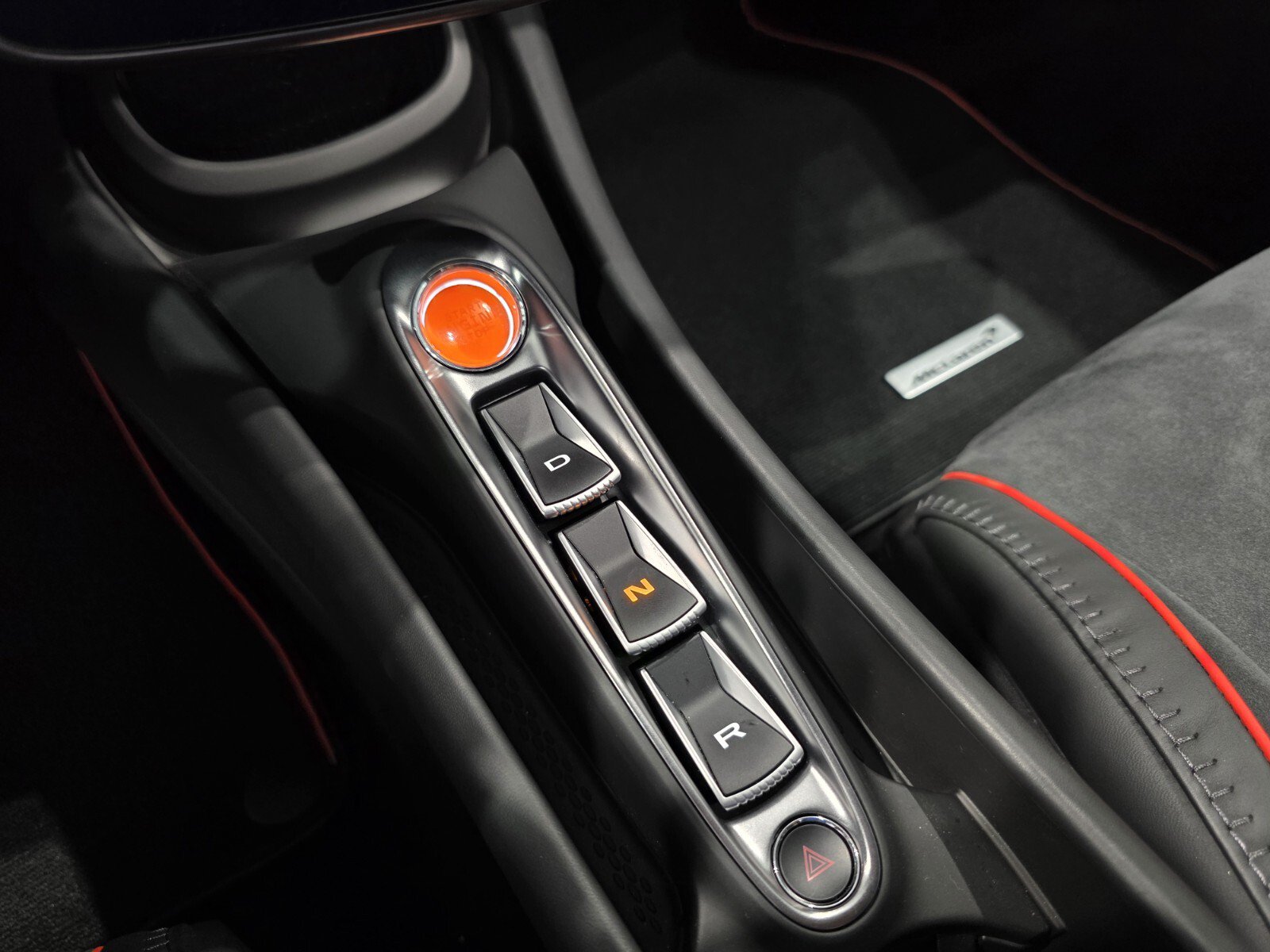 Used 2026 McLaren Artura RWD image 13