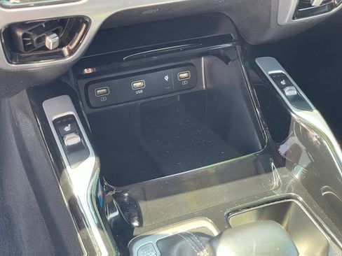 Used 2022 Kia Sorento SX image 18