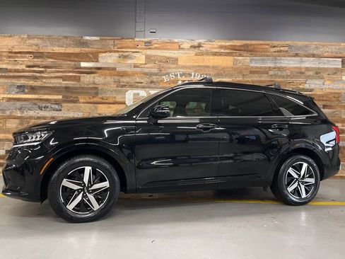 Used 2021 Kia Sorento S w/ Panoramic Sunroof Package image 17
