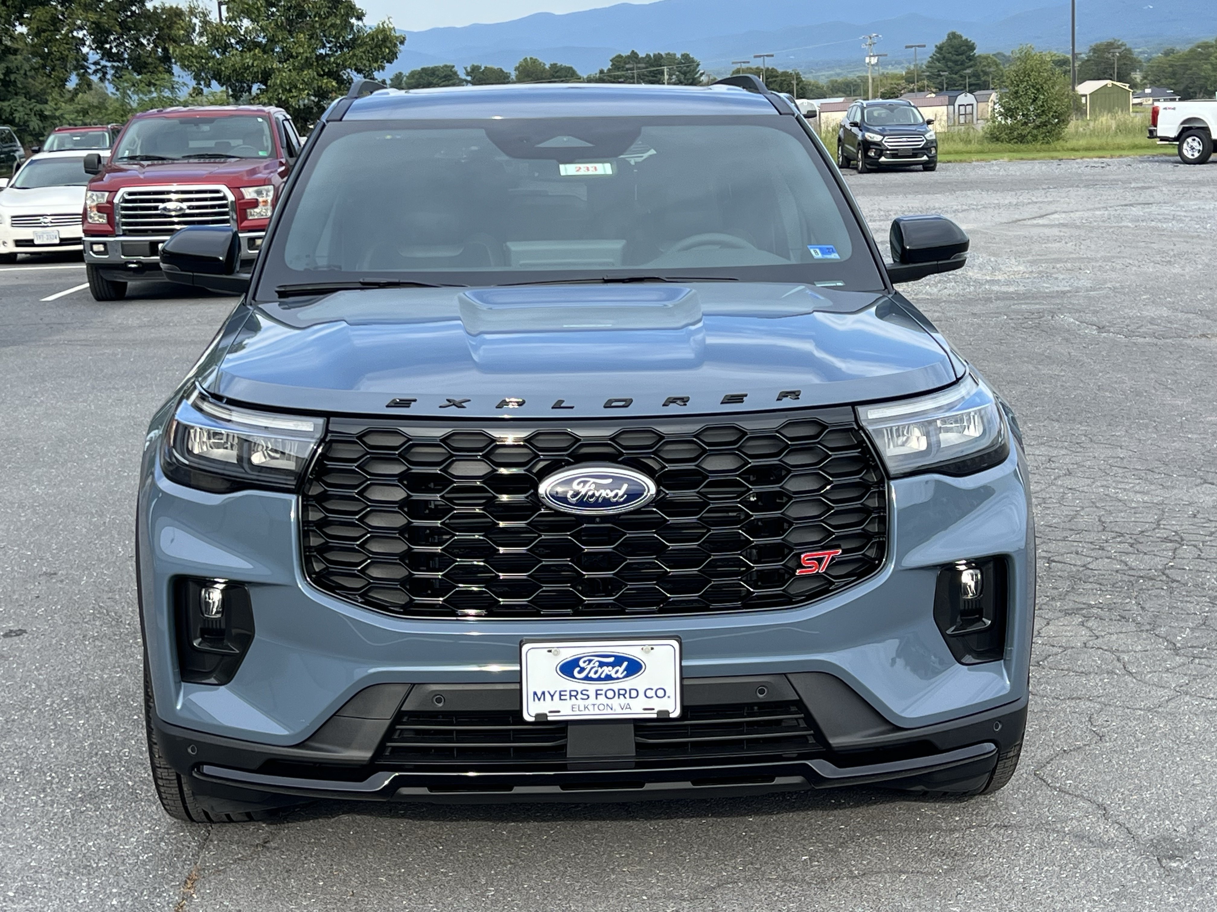 New 2026 Ford Explorer ST w/ Sun And Sound Package AWD/4WD image 3