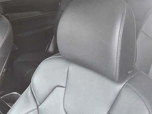 Certified 2024 Kia Telluride EX w/ EX Captain's Chair Package FWD image 20