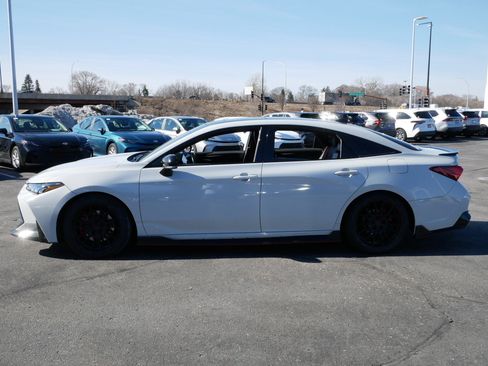 Used 2021 Toyota Avalon TRD image 4