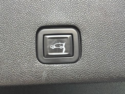 Used 2020 Cadillac XT6 Premium Luxury AWD/4WD image 14