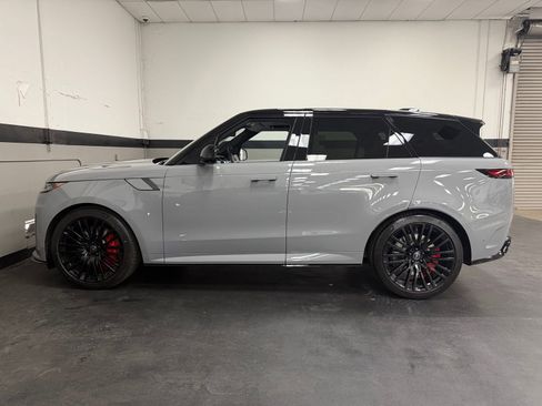 Used 2025 Land Rover Range Rover Sport SV Edition Two AWD/4WD image 9