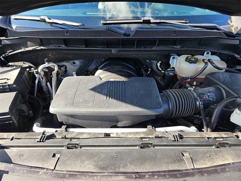 Certified 2022 Chevrolet Tahoe Z71 w/ Luxury Package image 40