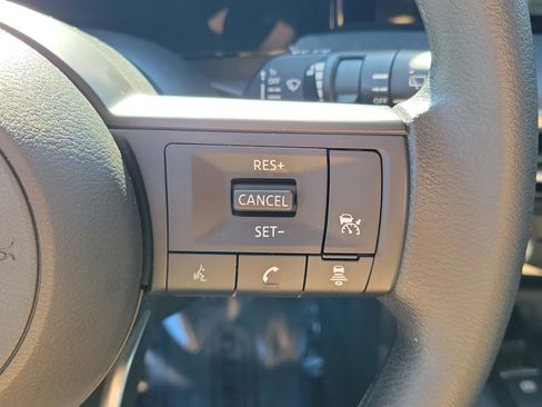 Certified 2025 Nissan Kicks SV image 24