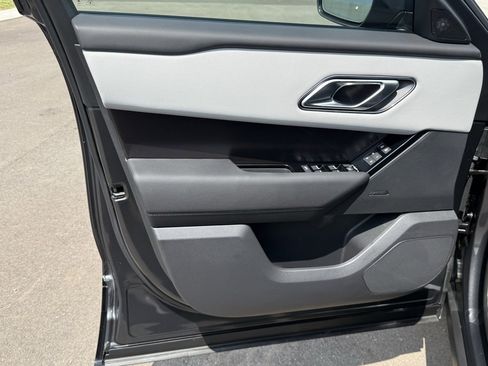 New 2026 Land Rover Range Rover Velar Dynamic SE image 15