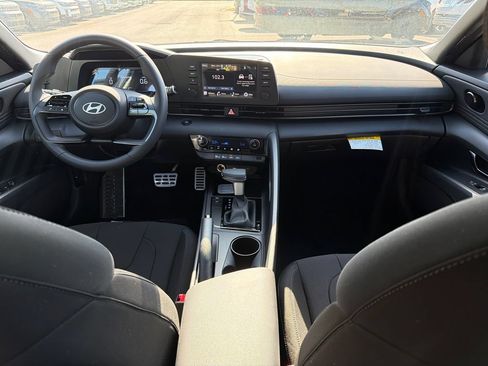 New 2026 Hyundai Elantra Sport FWD image 21