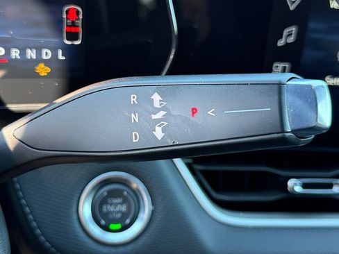 Used 2025 Chevrolet Equinox LT FWD image 18
