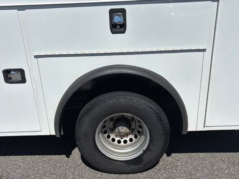 Used 2018 Mercedes-Benz Sprinter 3500 image 36