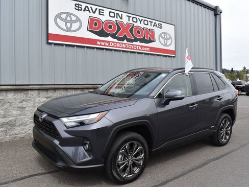 Certified 2025 Toyota RAV4 XLE Premium image 1