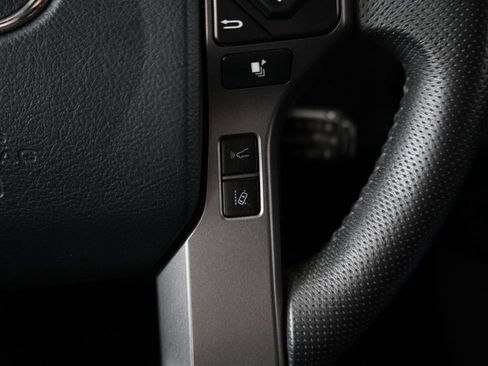 Used 2020 Toyota Tacoma TRD Off-Road image 15