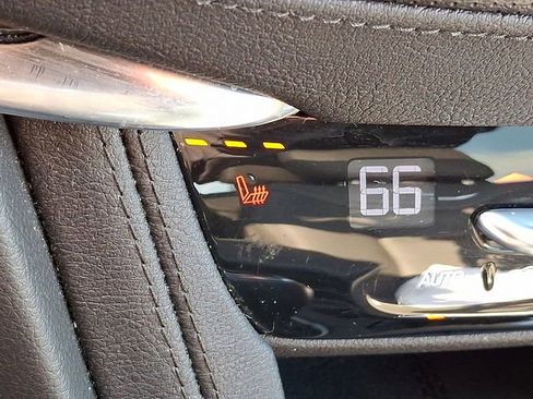 Certified 2022 Cadillac XT5 Premium Luxury image 29