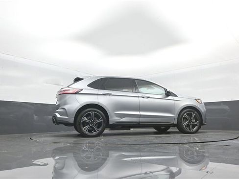 Certified 2020 Ford Edge ST image 40