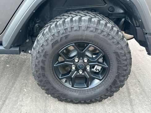 Used 2025 Jeep Wrangler Unlimited Sport S 4xe AWD/4WD image 19